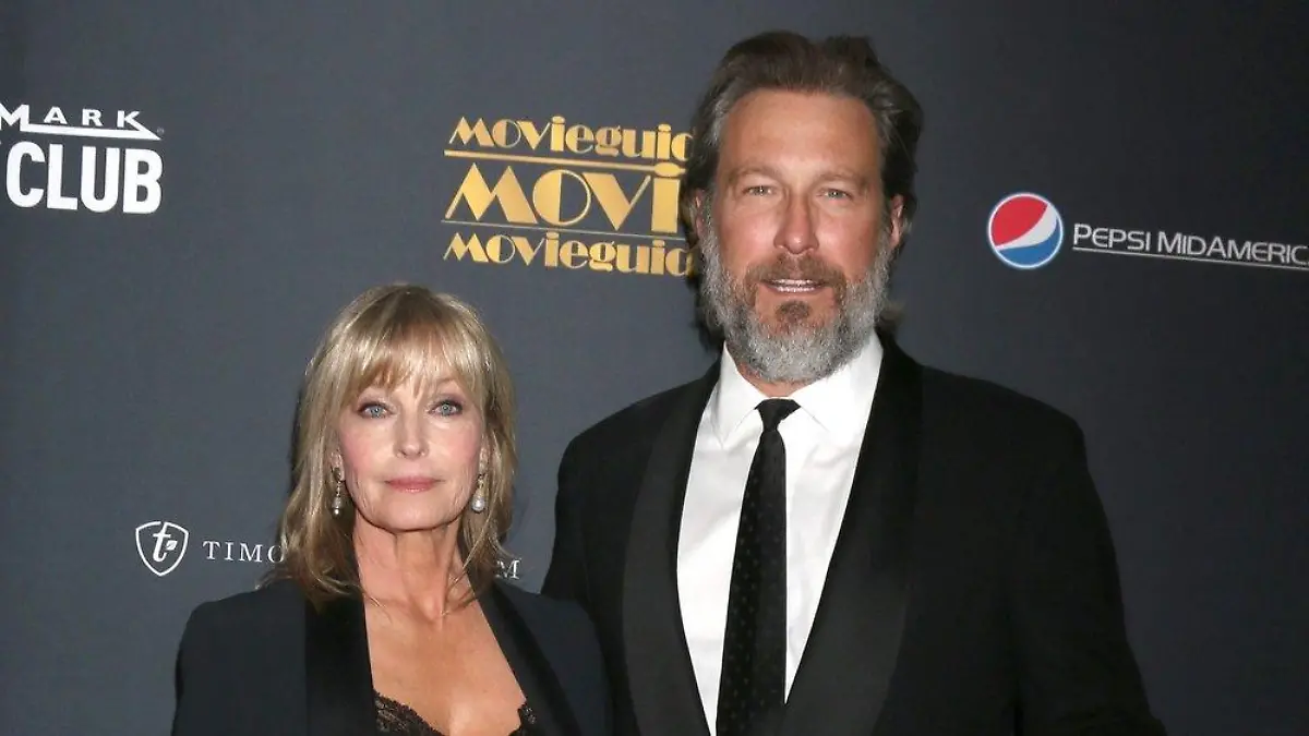 Nach 20 Jahren Beziehung: John Corbett und Bo Derek haben geheiratet