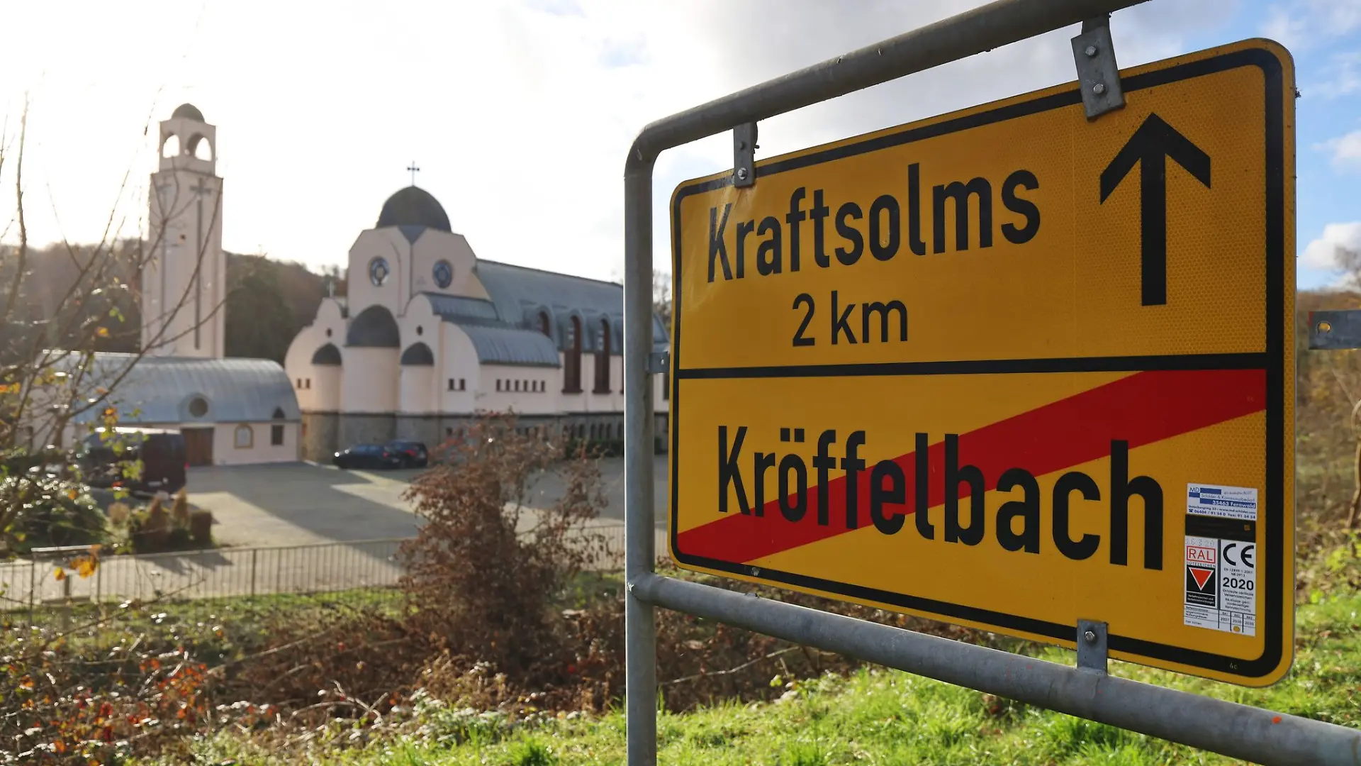 Nach der Sichtung eines silbernen Autos hofft die Polizei nun auf Zeugenhinweise. (Archivbild)