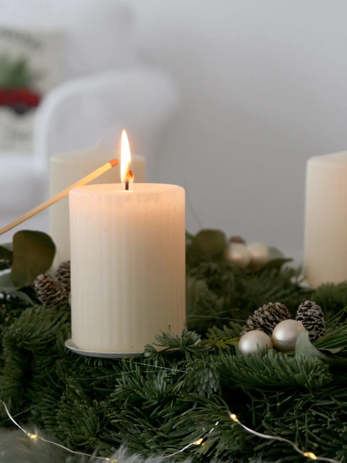 Wie bleibt der Adventskranz möglichst lange grün und frisch?