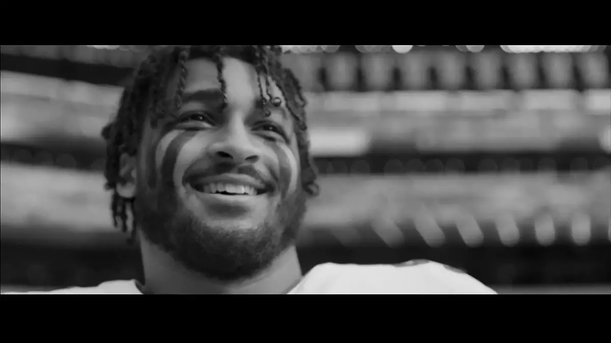 Hier bricht Marshawn Kneelands Trainer in Tränen aus „Wir haben ihn stolz gemacht!”