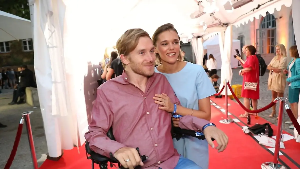 Samuel Koch wird zum ersten Mal Vater Schauspieler im Babyglück