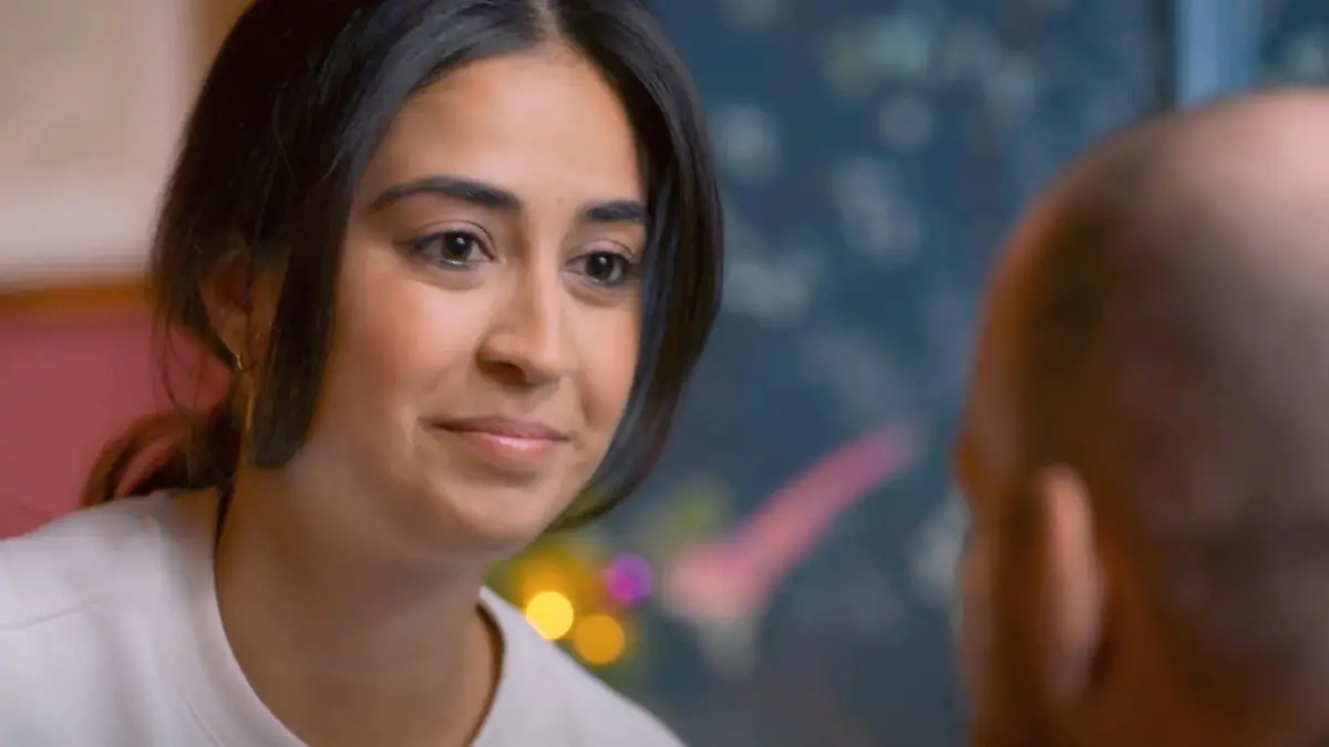 Zwischen Esma und Tobias sprühen wieder die Funken „Unter uns“-Folge vom 03.12.25 auf RTL+