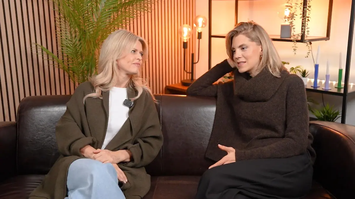 Wie sieht es hinter den Kulissen wirklich aus? Heikle Mutter-Tochter-Beziehung bei „Unter uns“