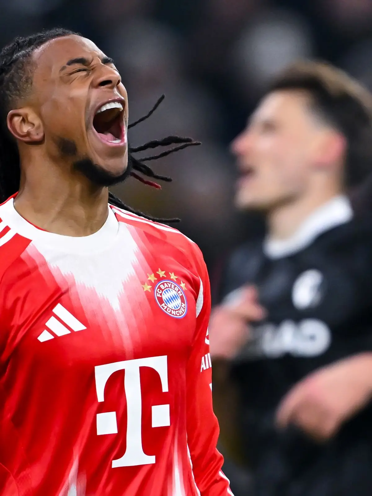 Bild zu: "Bayern feiern Rekord mit Comeback - Remis im Verfolgerduell"