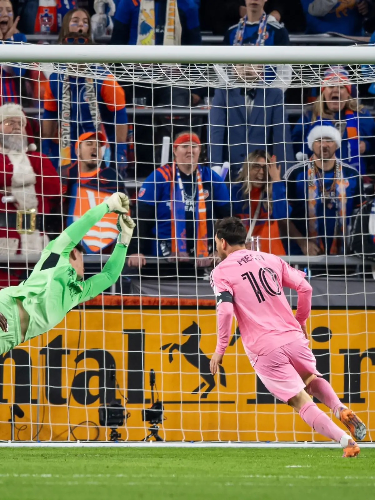 Bild zu: "Ein Tor, drei Vorlagen: Messi führt Miami ins MLS-Halbfinale"