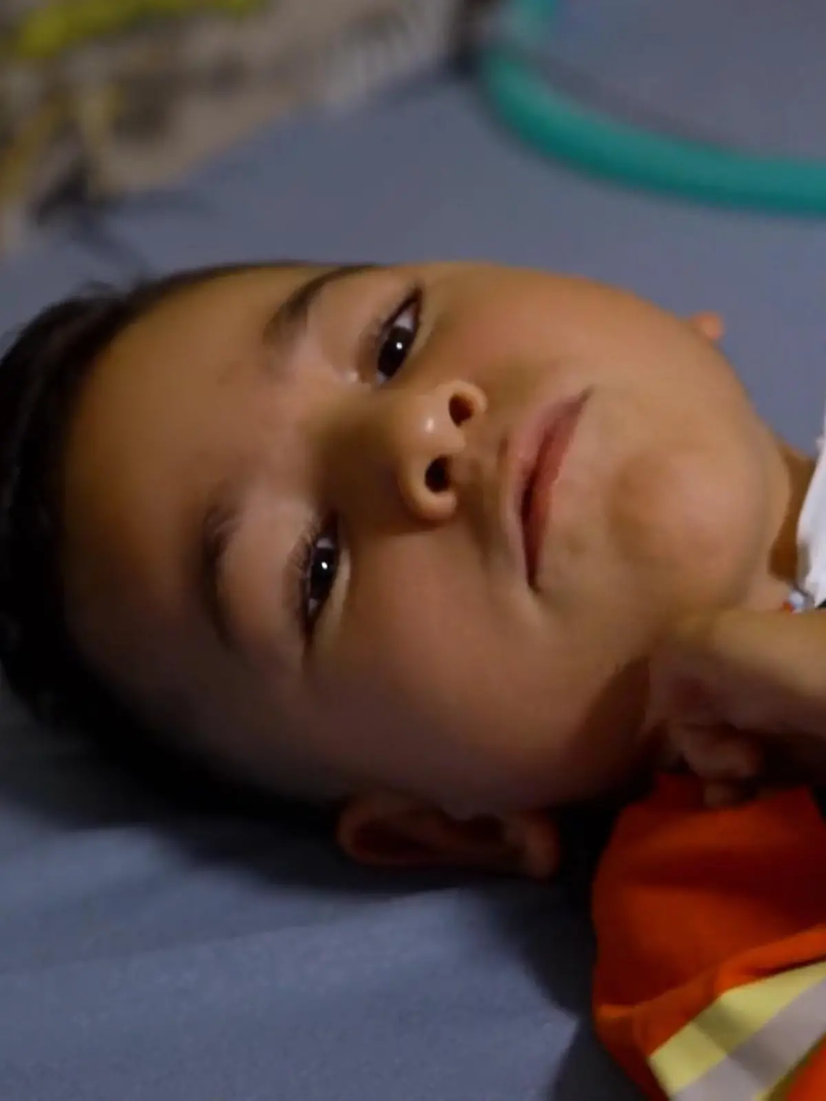 Bild zu: "Mudi (6) hat seltenen Gendefekt! Nach schwerem Eingriff steht ihm nun DAS bevor"