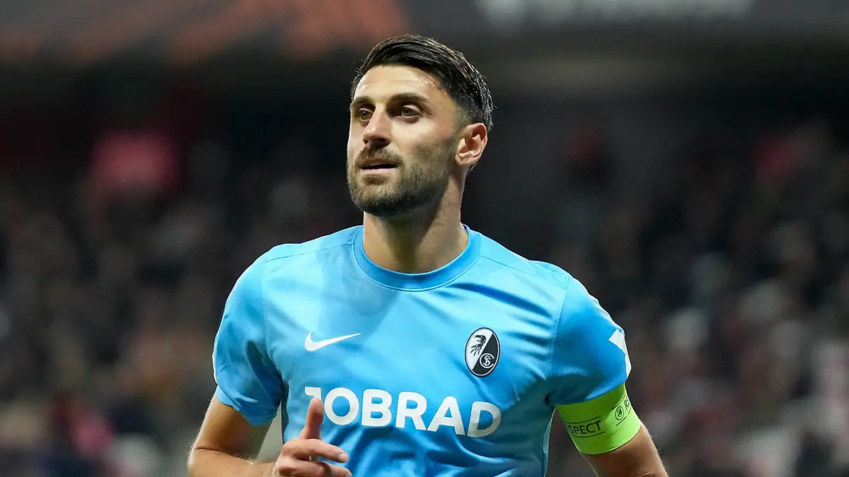 Harter Kampf um Platz 1 – Freiburg braucht den Sieg bei Viktoria Pilsen! LIVE auf RTL+