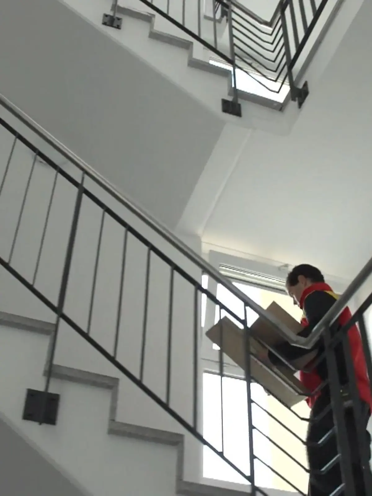 Bild zu: "Kontrolle bei Paketzustellern"