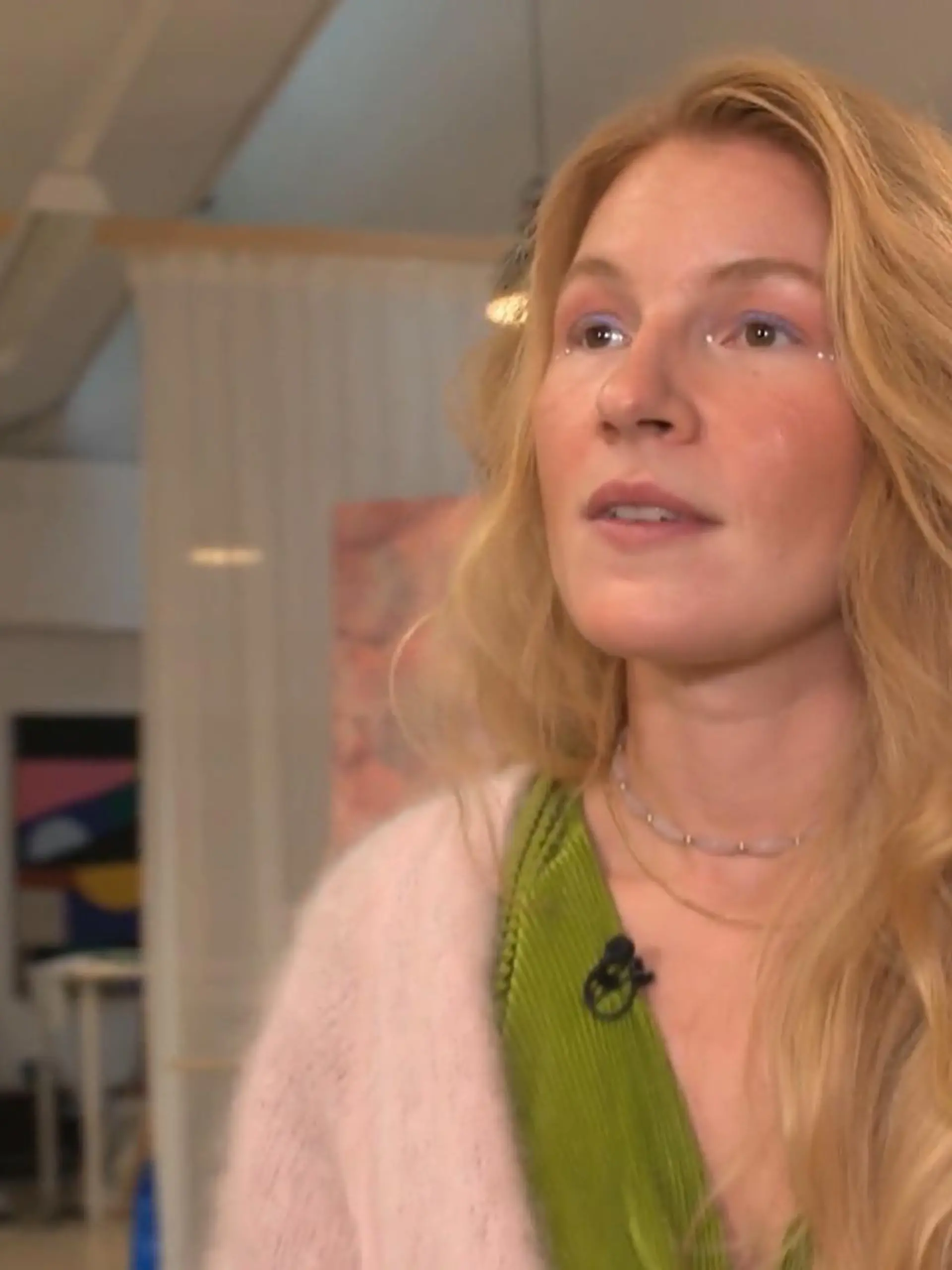 Bild zu: "Mann begafft und verfolgt Marleen (31) in Sauna – Video geht viral"