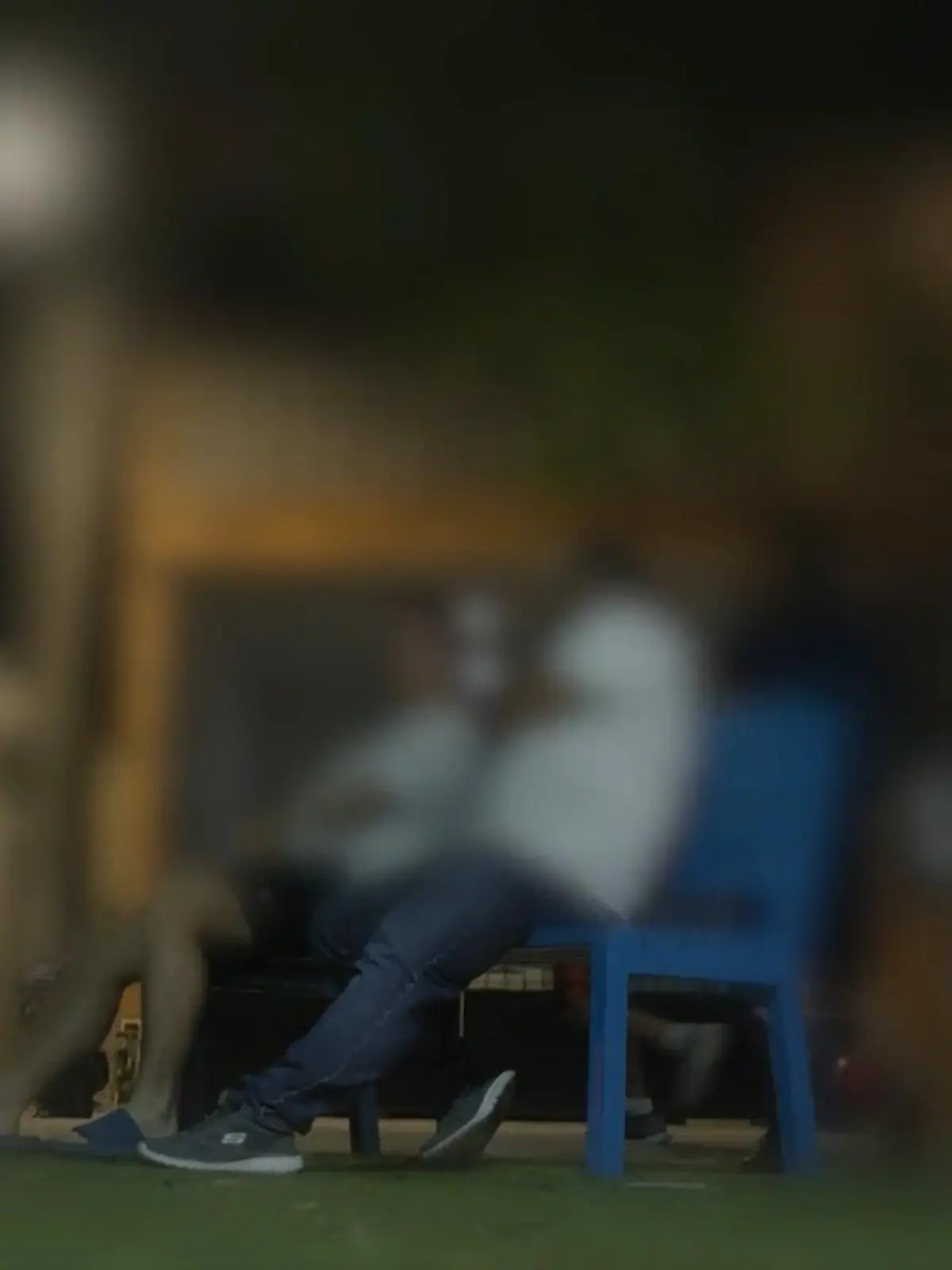 Bild zu: "Von der Mutter entführt! Vater trifft erstmals Sohn nach fünf Jahren"