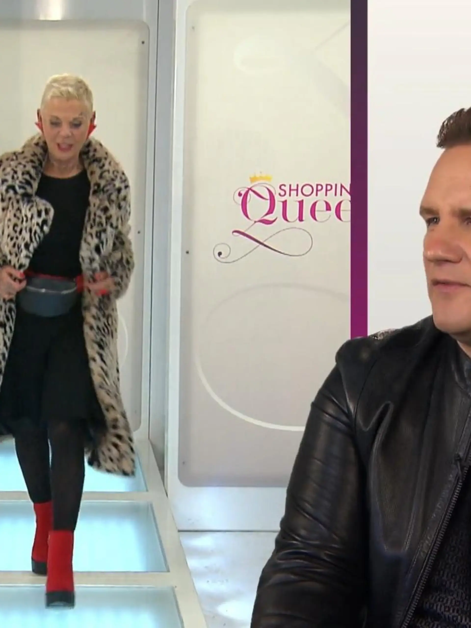 Bild zu: " Andrea überrascht Guido mit „New-York-Look“"