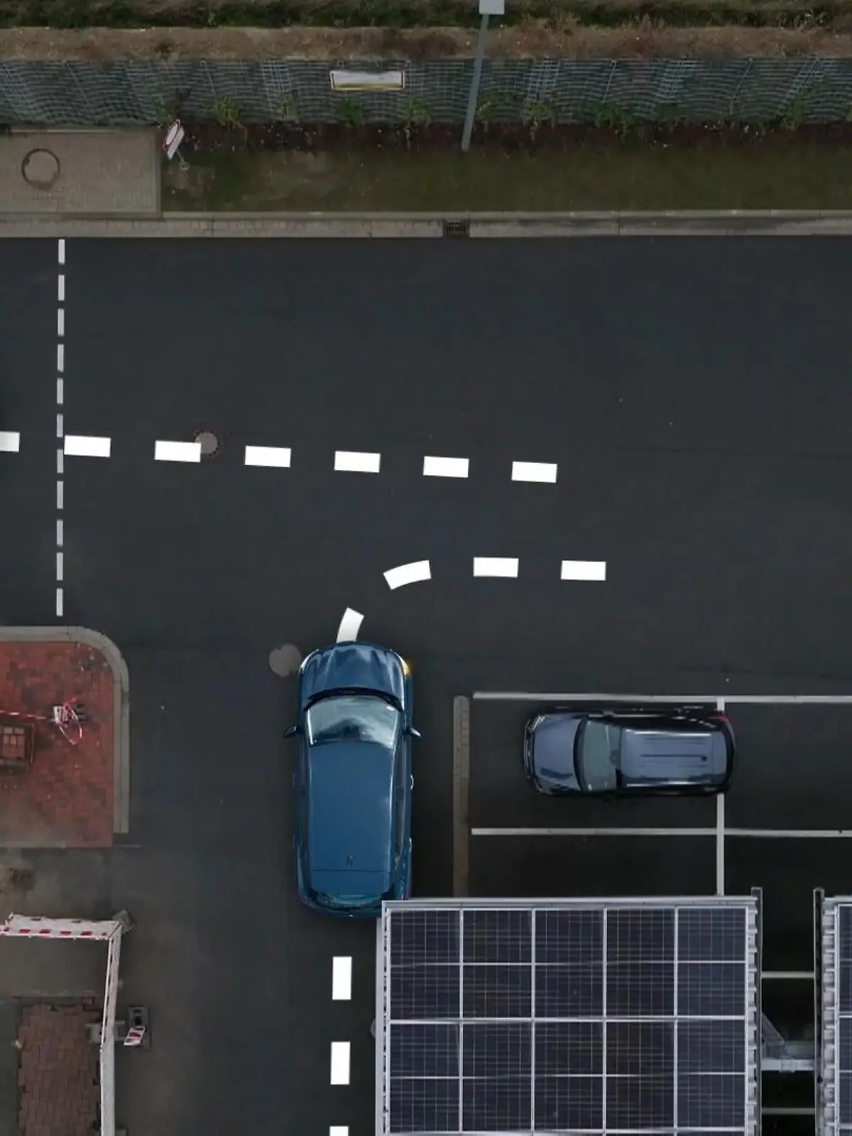 Bild zu: "Von wegen Rechts-vor-Links gilt immer! RTL-Zuschauerin muss nach Unfall blechen"