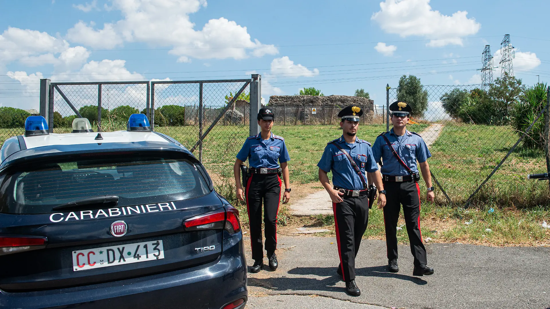 Polizeieinsatz im Park Tor Tre teste in Rom (Symbolfoto, Archiv)