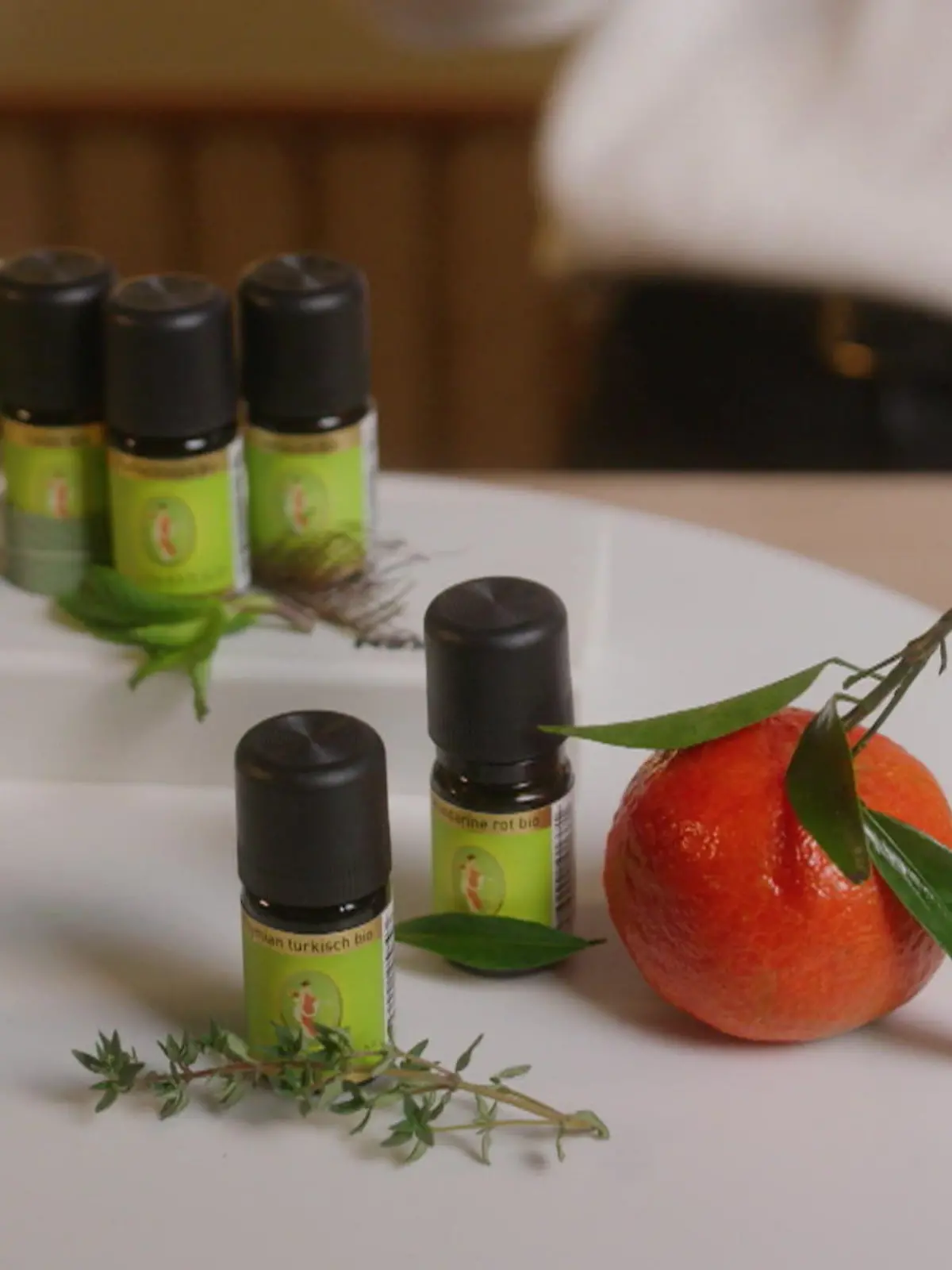 Bild zu: "Diese Düfte sind dufte! Bei diesen Beschwerden solltet ihr zu ätherischen Ölen greifen"