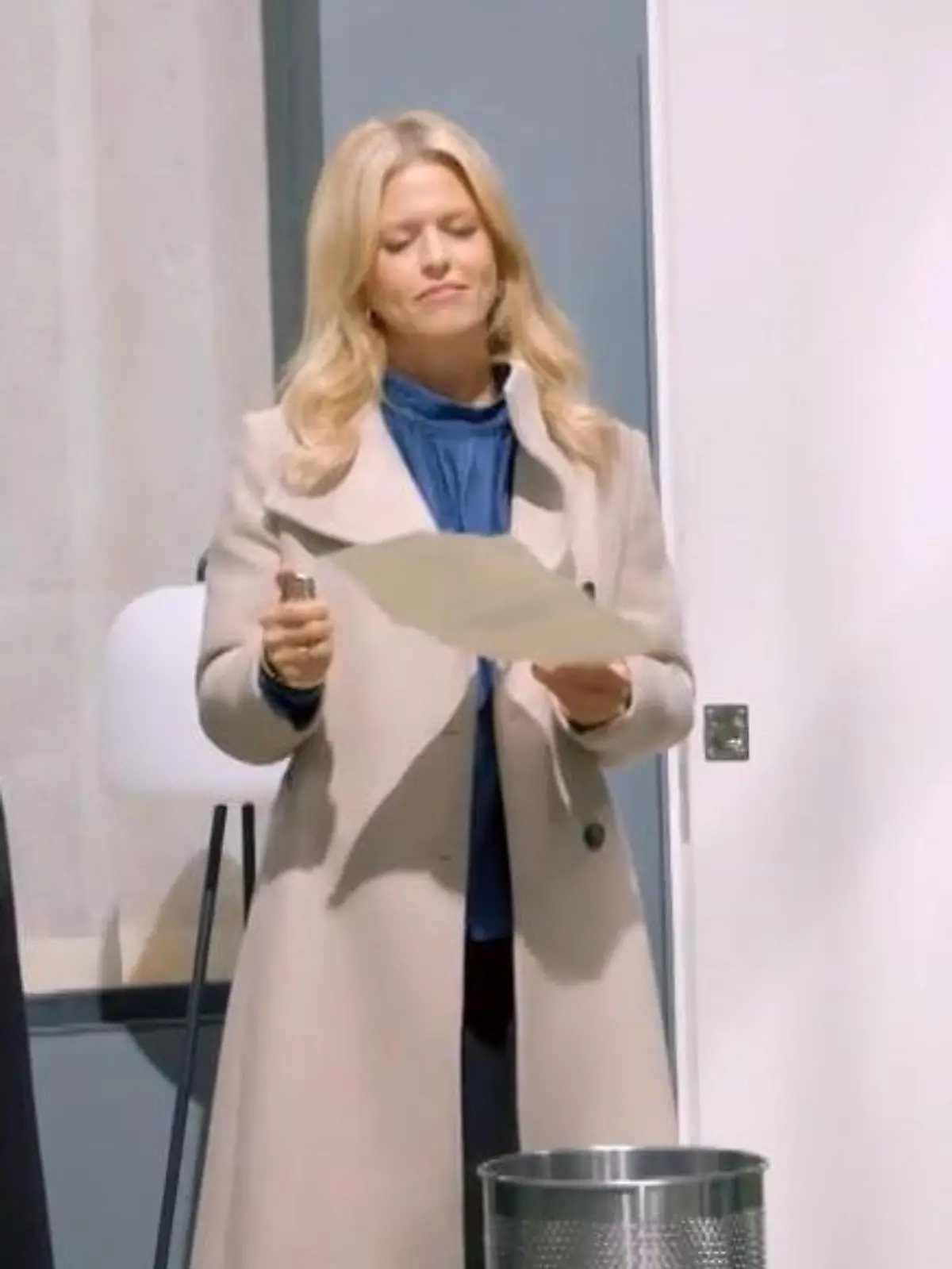 Unter uns: Patrizia verbrennt ihre Heiratsurkunde