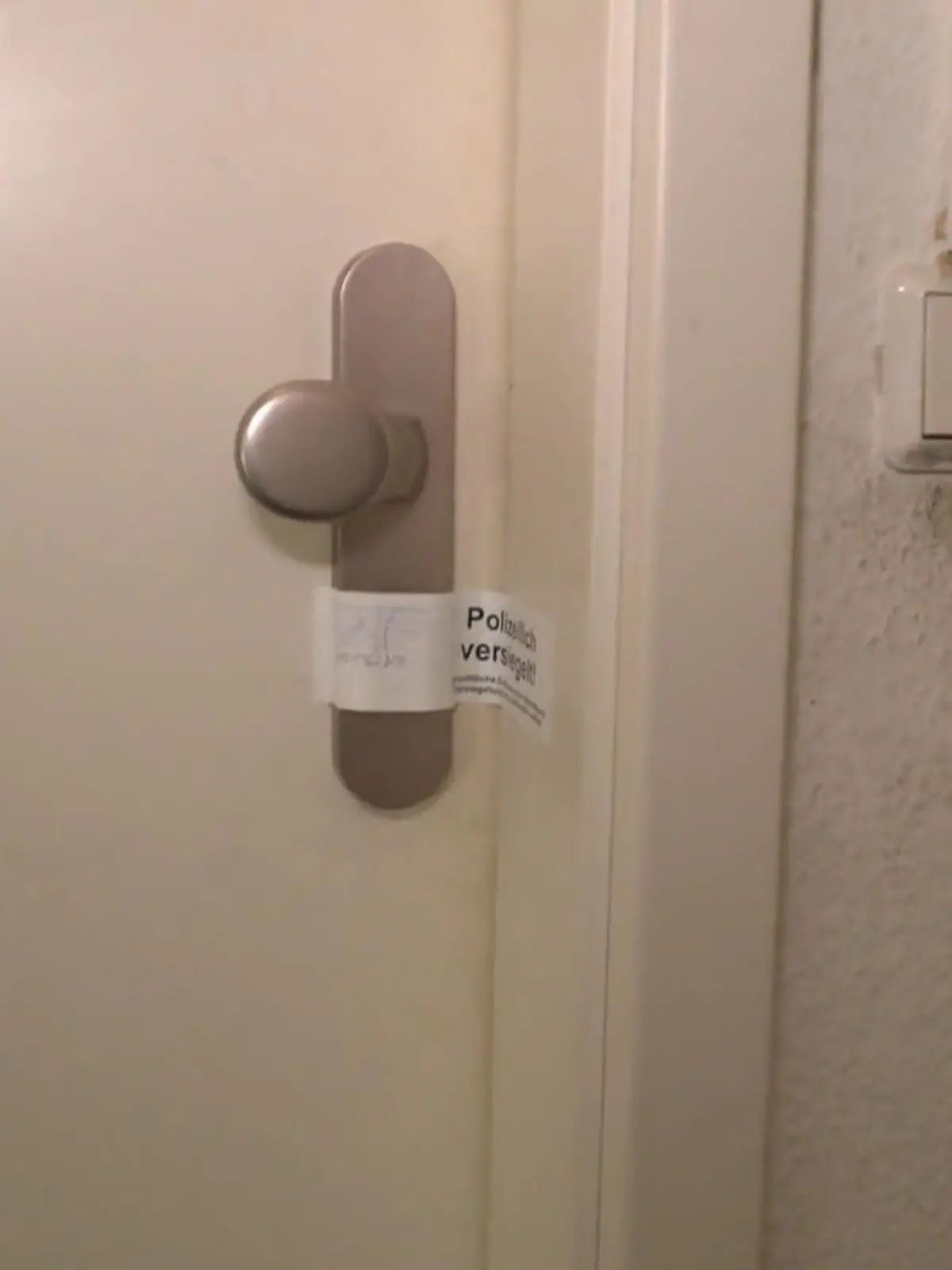 Bild zu: "Gerichtsvollzieher wird während seiner Arbeit getötet"