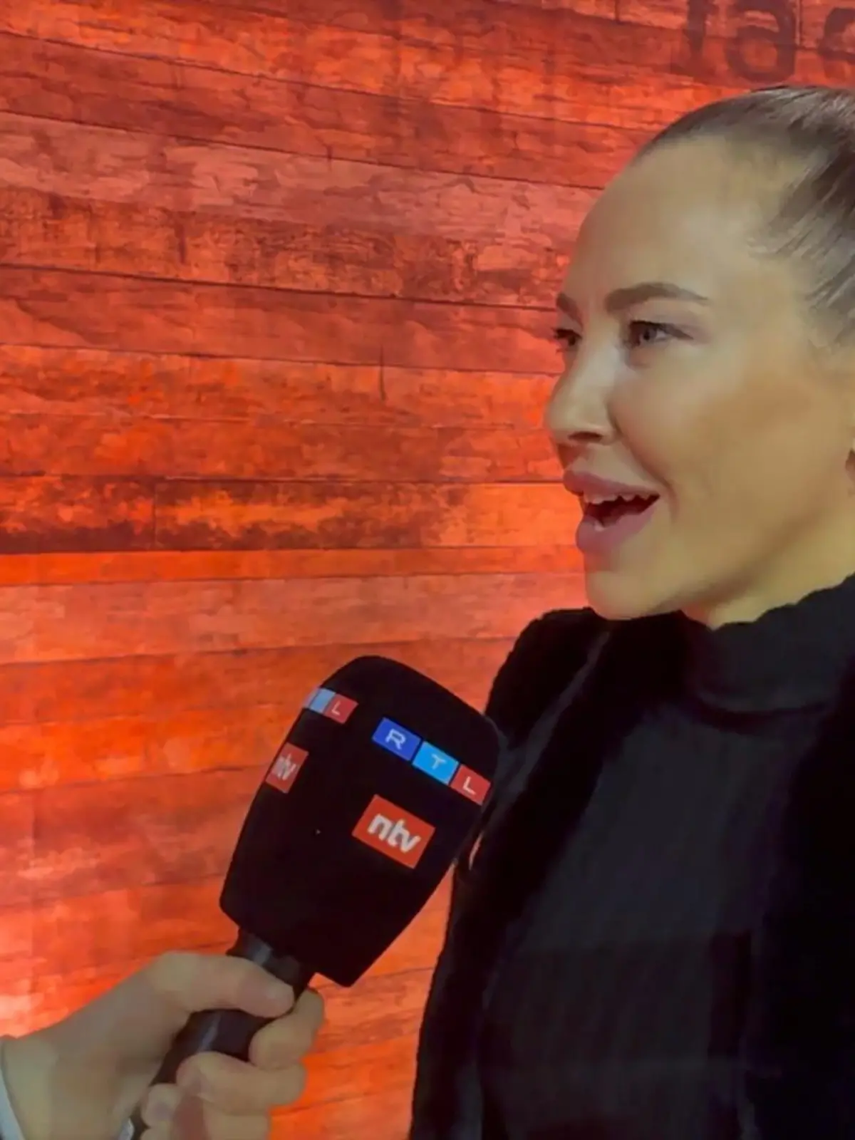 Bild zu: "Wie Alessandra Meyer-Wölden den Patchwork-Stress an Weihnachten meistert"