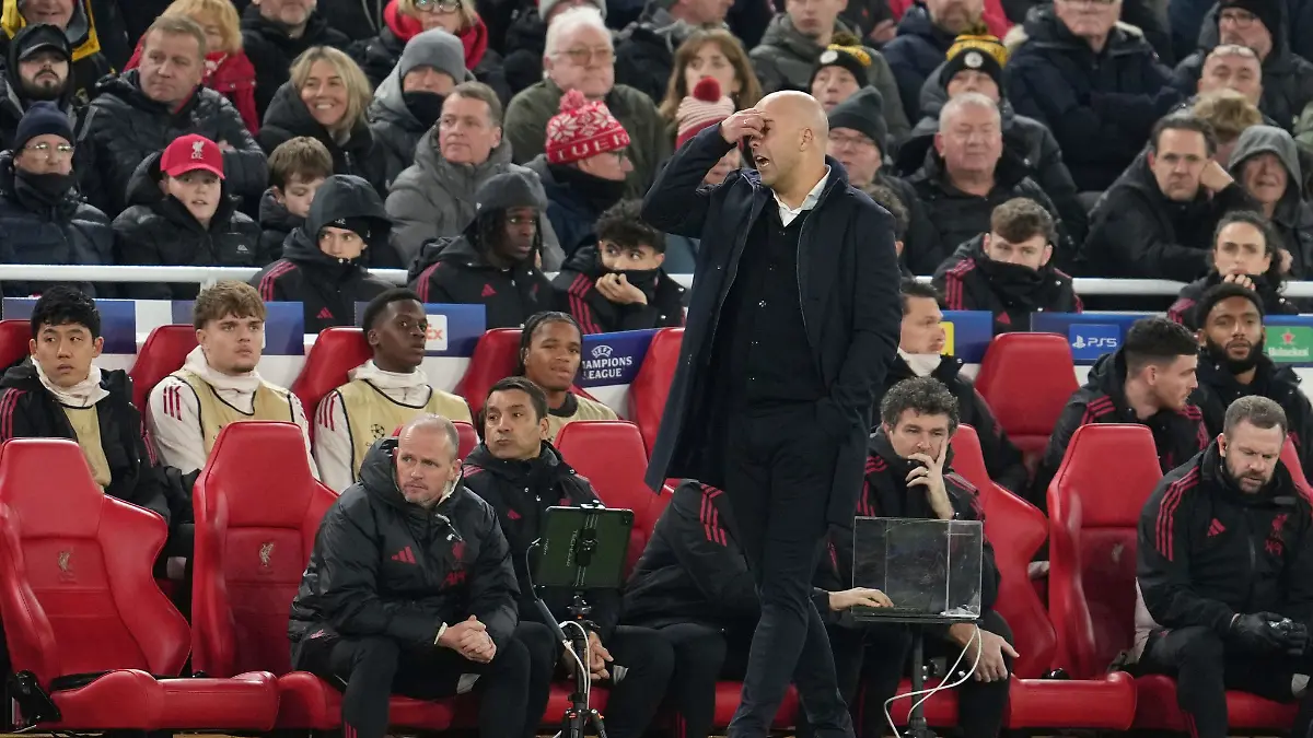 Trainer Arne Slot macht mit dem FC Liverpool schwere Zeiten durch.