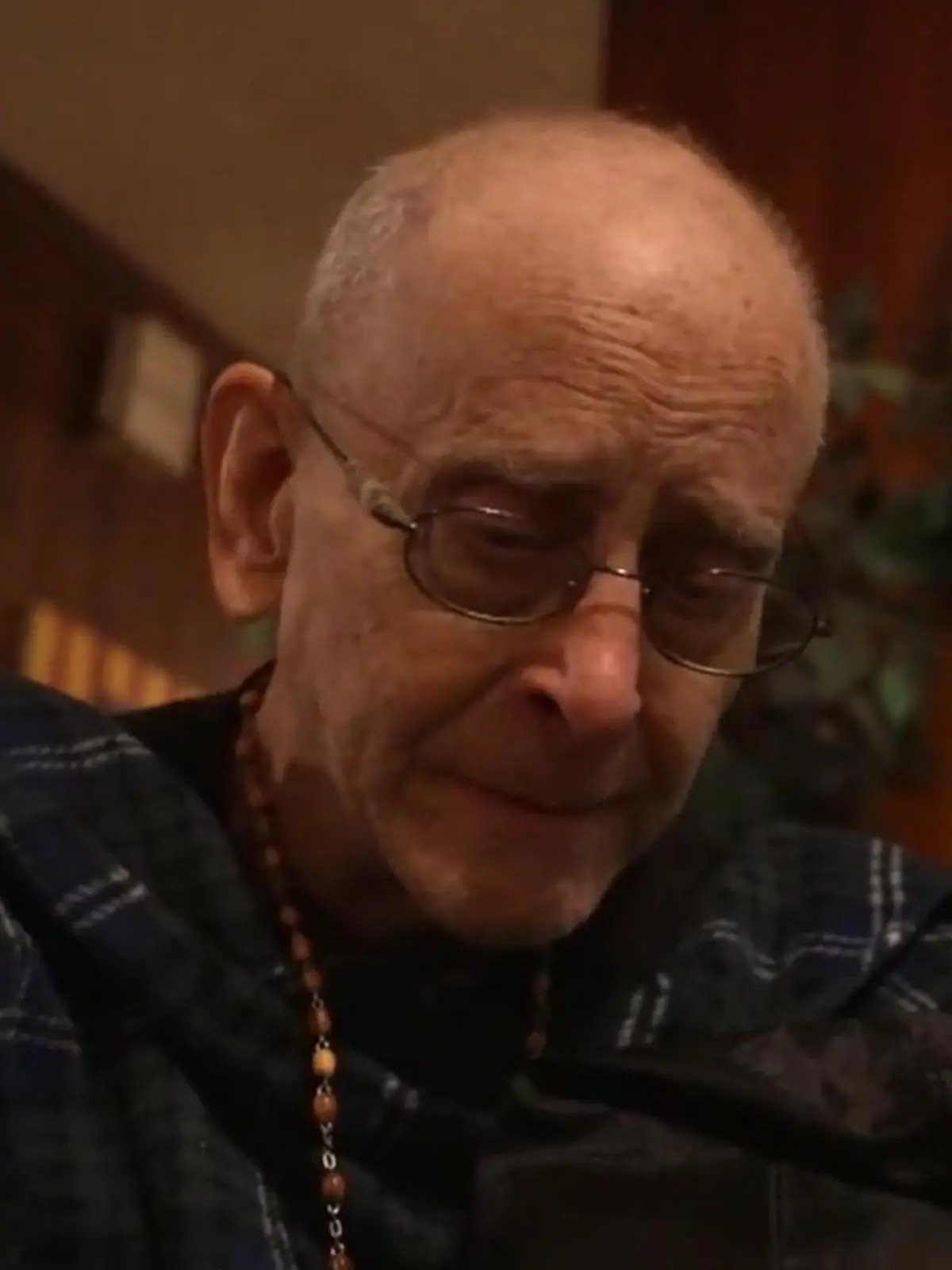 Weil er DAS nicht mehr miterlebt! Ganze Nachbarschaft überrascht todkranken George