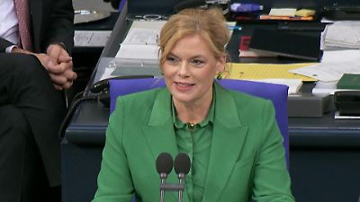 Julia Klöckner: Über diese Panne lacht der ganze Bundestag