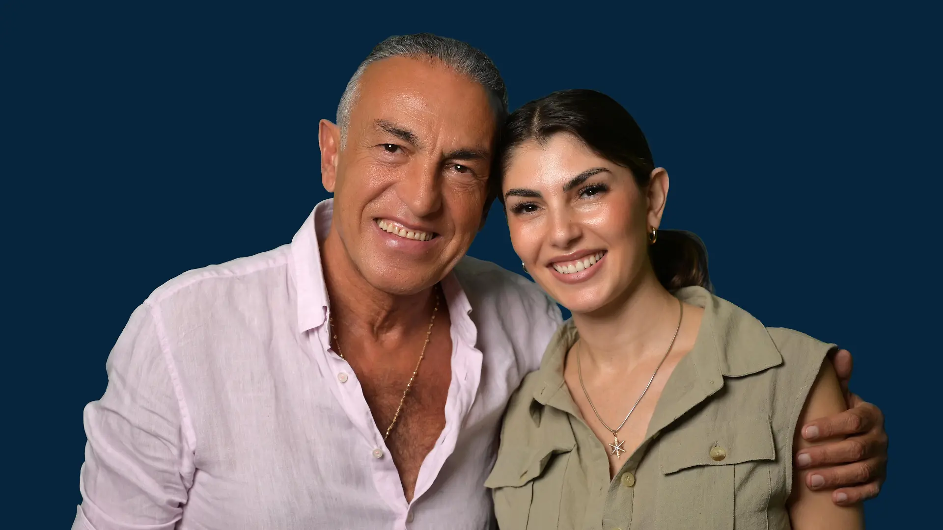 Savas Koc und Yeliz Koc.
+++ Die Verwendung des sendungsbezogenen Materials ist nur mit dem Hinweis und Verlinkung auf RTL+ gestattet. +++