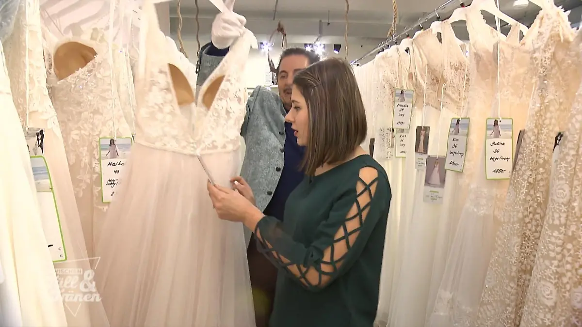 Laura gefallen zu viele Kleider Eine große Auswahl