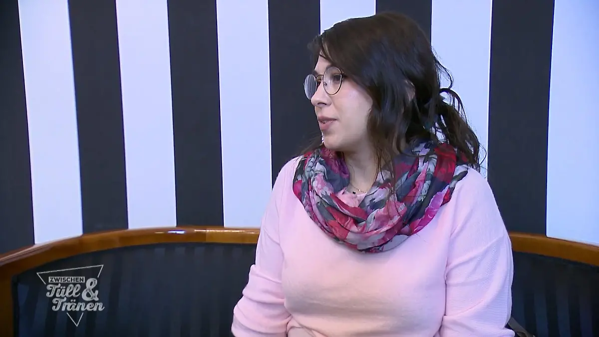 Eva plant zwei Hochzeiten In Deutschland & Griechenland