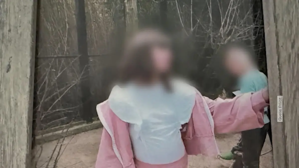 Das sagt NRW-Innenminister Reul zum Vorfall in Bochum Polizisten schießen auf Mädchen (12)