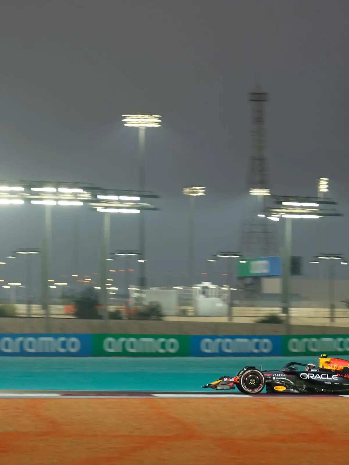 Bild zu: "Nur ein Formel-1-Training: Piastri knapp vor Norris"