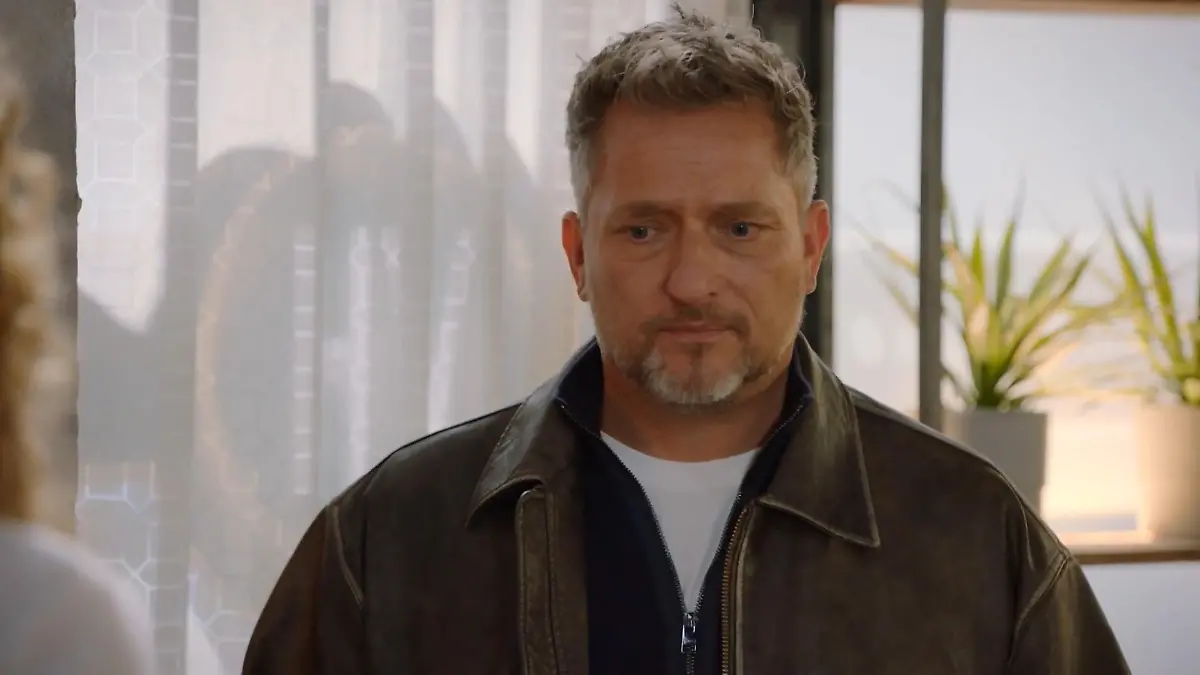 Michi hat Nina was zu beichten.