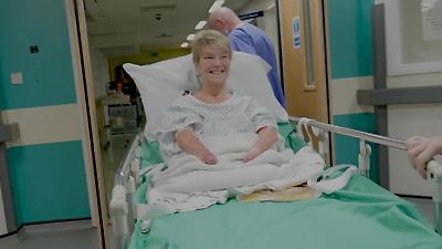 Großbritannien: Handtransplantation nach Sepsis! Kim Smith verliert im Urlaub alle vier Gliedmaßen