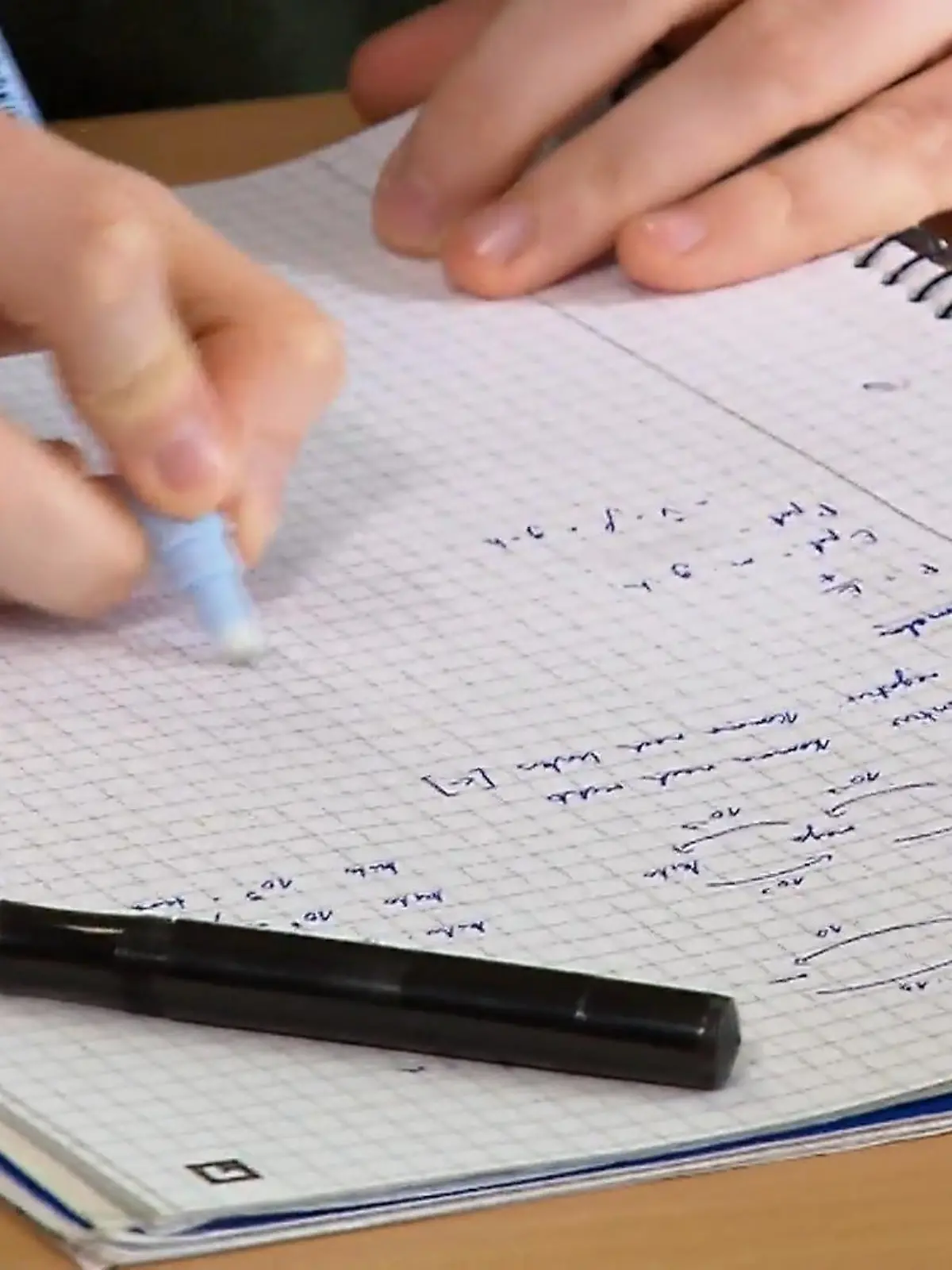 Bild zu: "Zu viel Bürokratie für unsere Schulleiter?"