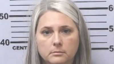 Alabama (USA): „Lehrerin des Jahres” Nicole Staples verprügelt eigenen Sohn mit Gürtel