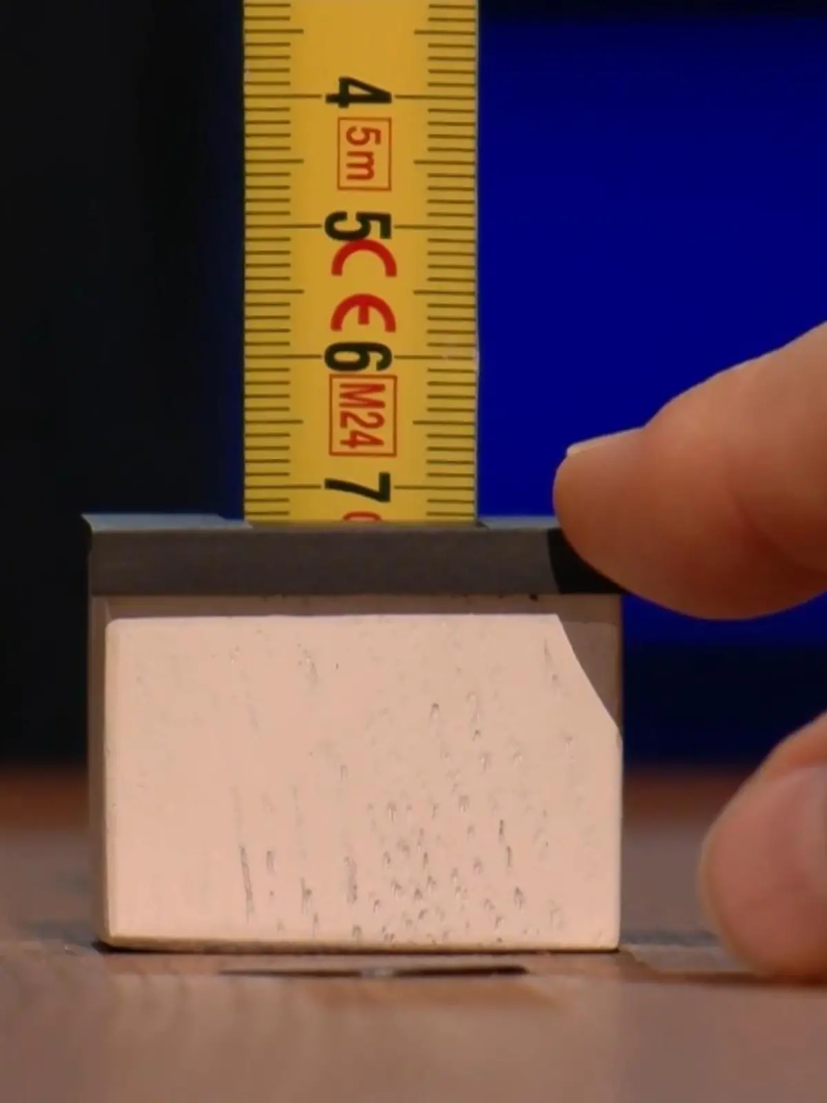 Bild zu: "Großes Staunen beim „Maßband schätzen“"