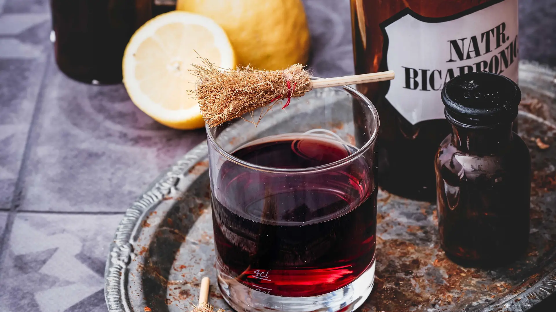 Roter Feuerwhisky - da denkt man an die Kaminfeuer von Hogwarts - Foto: Patrick Rosenthal