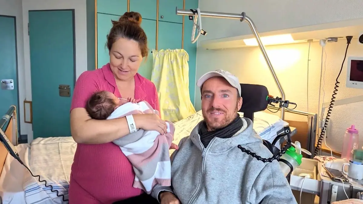 Annika und Stefan mit ihrer Tochter Mila 