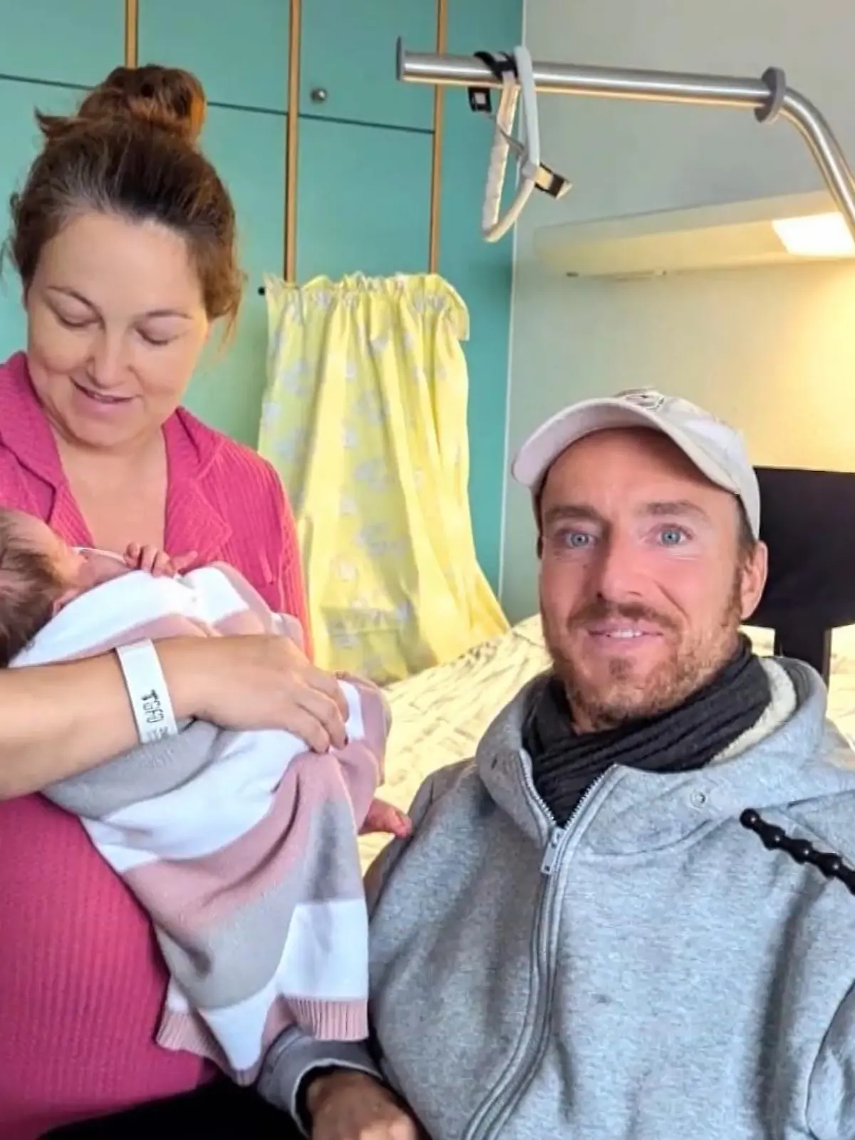 Annika und Stefan mit ihrer Tochter Mila 