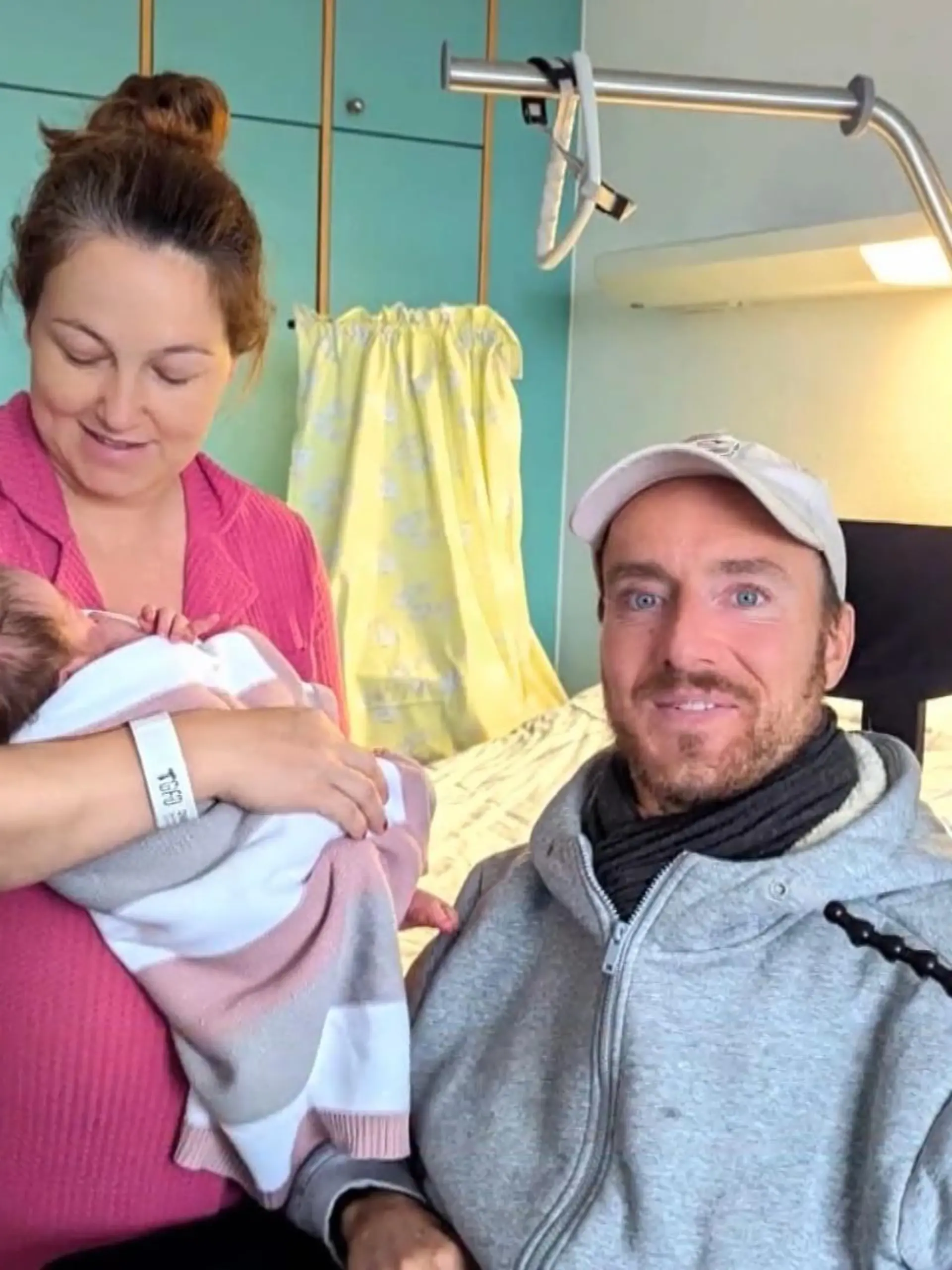 Annika und Stefan mit ihrer Tochter Mila 