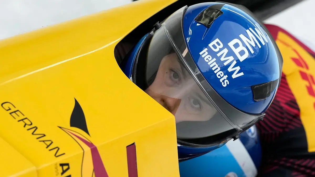 Laura-Nolte-gewinnt-auch-zweiten-Zweierbob-Weltcup-souver-n