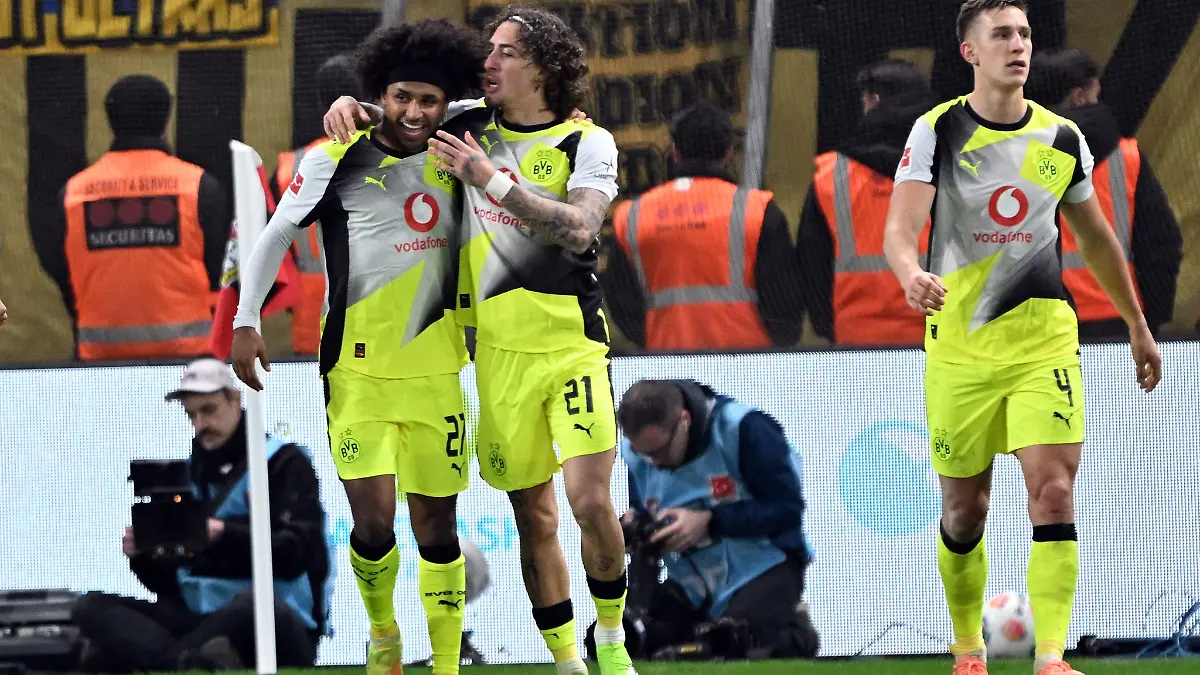 Erleichterung-gro-beim-BVB-Ruhe-zur-ck-in-Dortmund