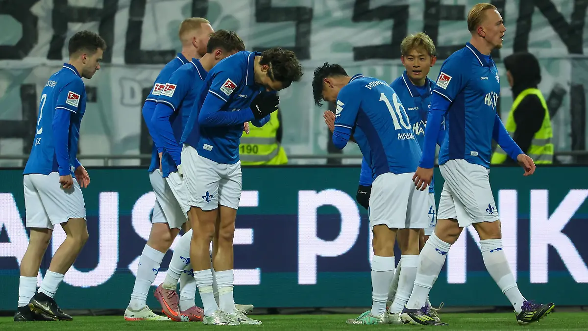 SV-Darmstadt-98-gegen-Karlsruher-SC-am-Samstag-live-bei-NITRO-im-TV-und-auf-RTL-im-Stream-sehen