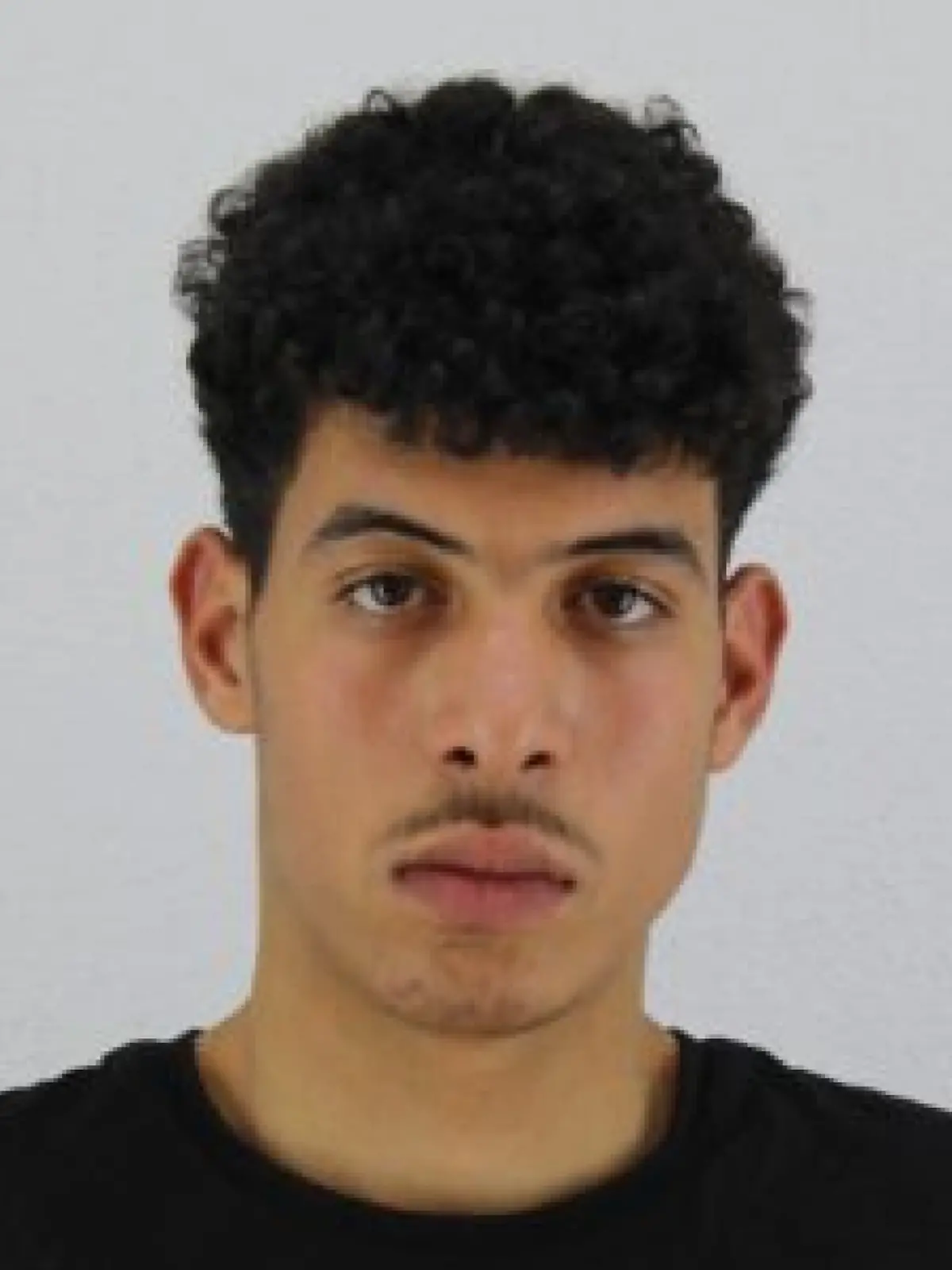 Bild zu: "Krimineller aus Psychiatrie Konstanz abgehauen – Polizei warnt vor Montassar D."