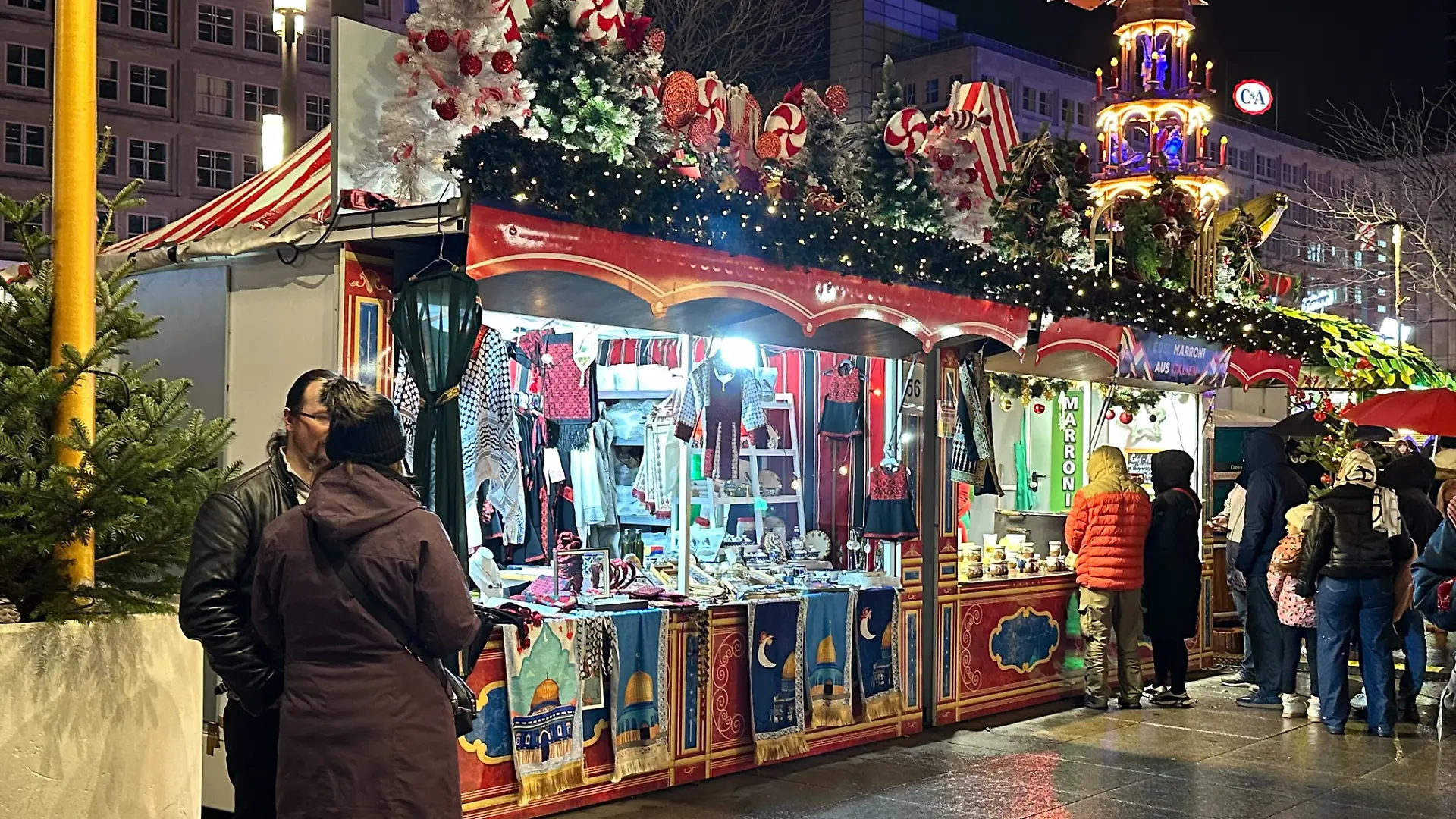 Berliner Weihnachtsmarkt wird zur politischen Bühne.