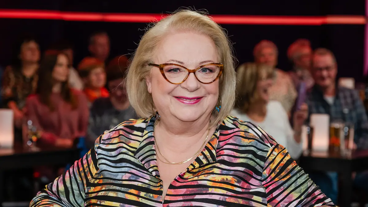 Die Schauspielerin Martina Eitner-Acheampong, aufgenommen bei der MDR-Talkshow Riverboat Aufzeichnung am 21.02.2025 in Leipzig.