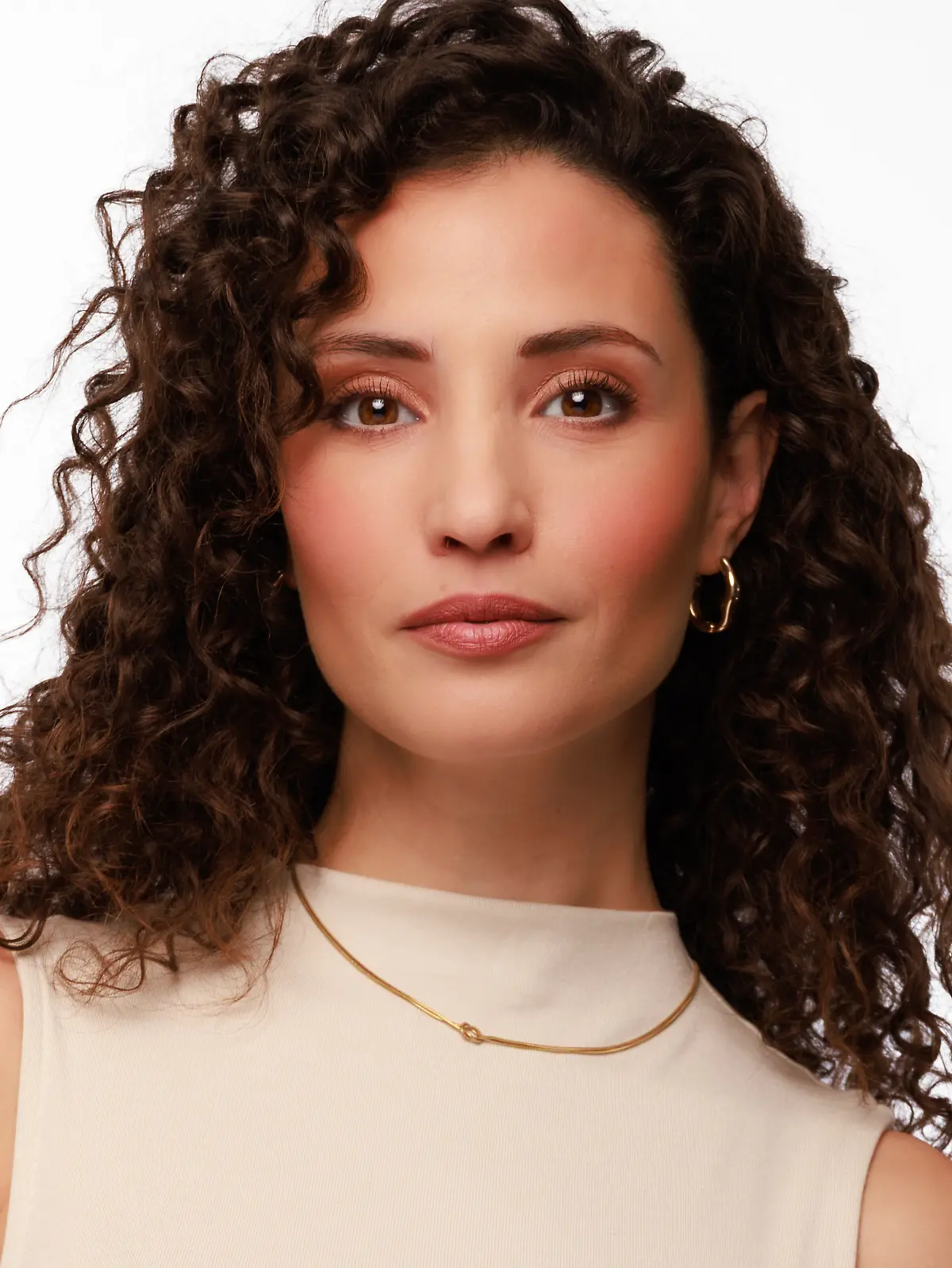 Nadine Menz spielt bei „Unter uns” die Rolle Naomi Schönfeld