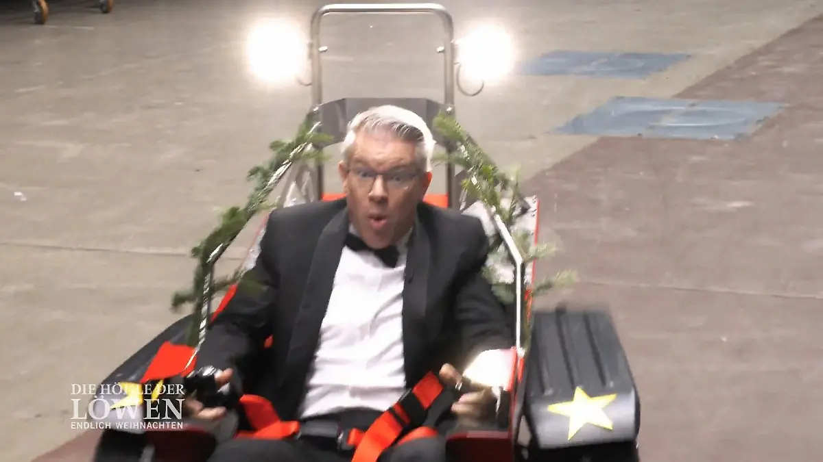 Frank Thelen baut Unfall mit Schneemobil Wilde Fahrt bei „Die Höhle der Löwen”