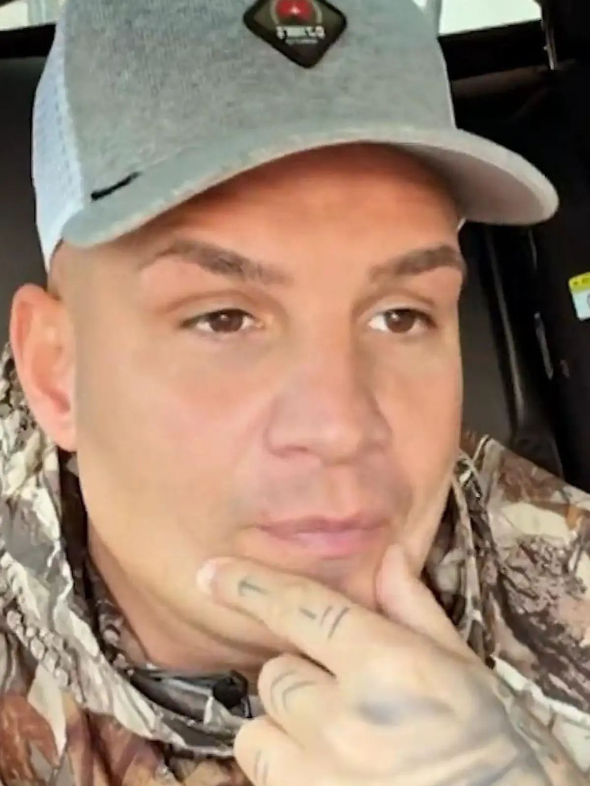 Bild zu: "15 Kilo zugenommen! Pietro Lombardi wehrt sich gegen fiese Hasskommentare"