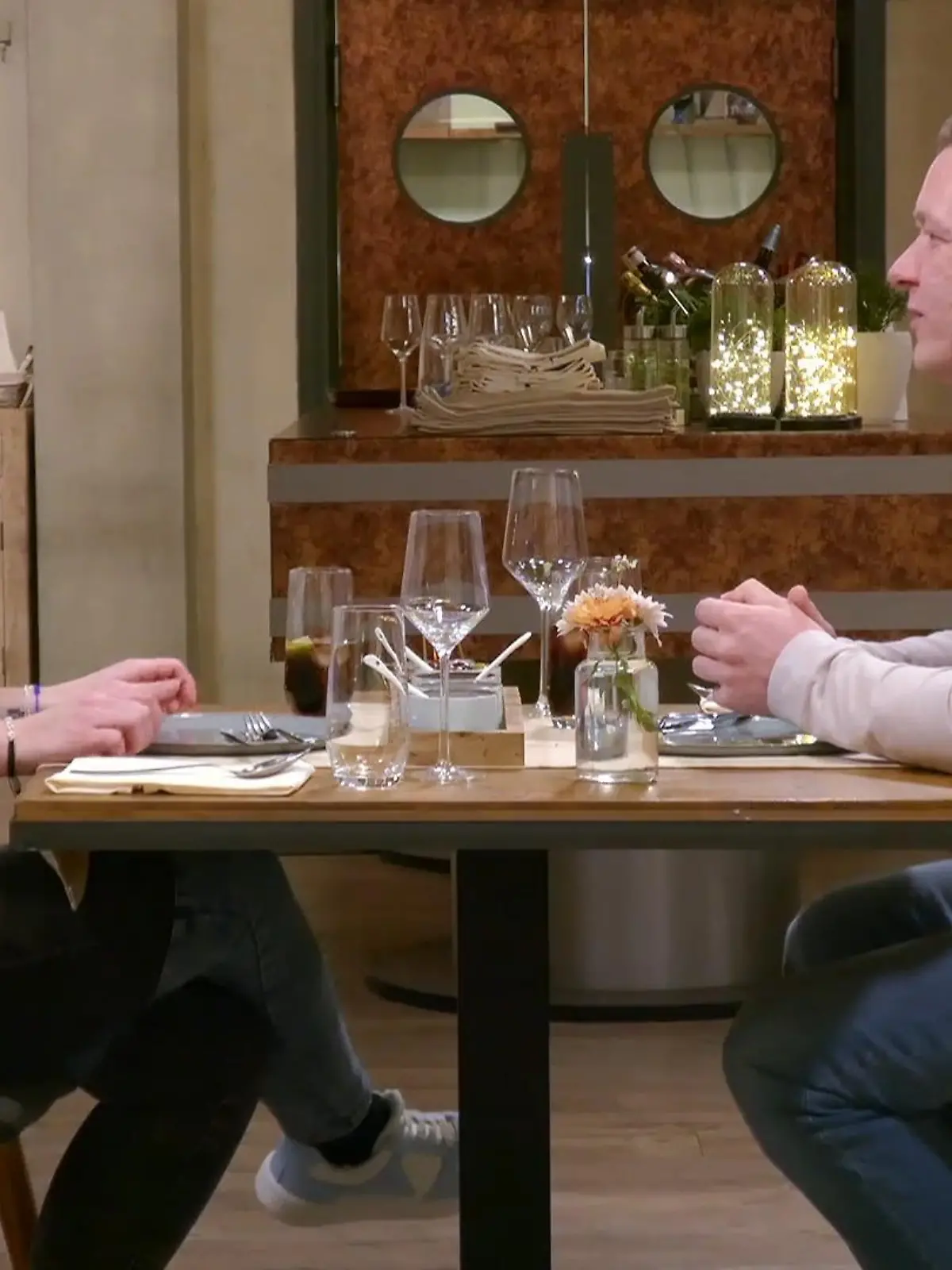 Bild zu: "Er liebt Fernreisen, sie heimische Campingplätze"