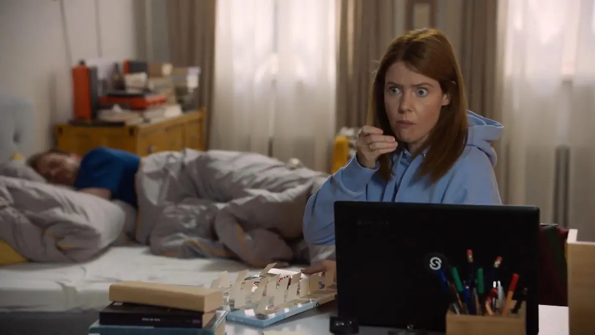 Sein Betrug verfolgt Erik bis in seine Träume. Blöd nur, dass er Toni als Zuhörerin hat.