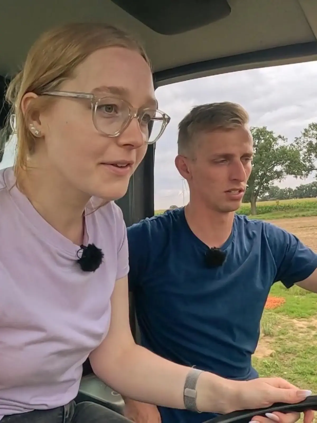 Bild zu: "Pauline lernt Radlader fahren"